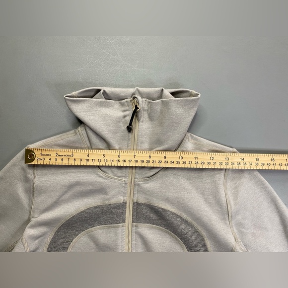 Lululemon In Stride Jacket - Picture 10 of 13